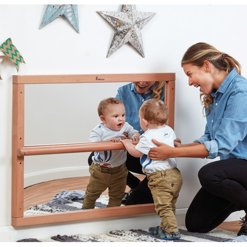 Miroir Montessori avec barre d'appui