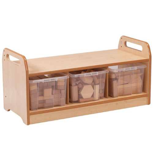 Meuble avec jouets en bois Montessori