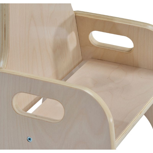 Table ronde et fauteuils pour crèche