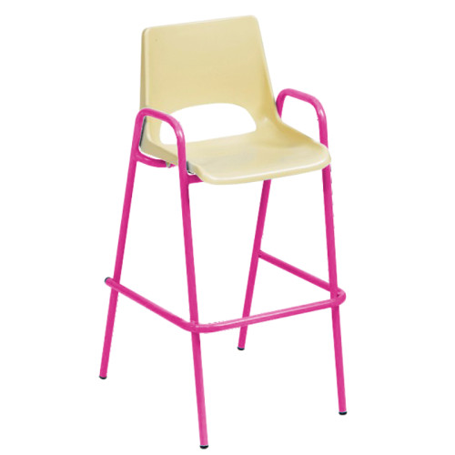 Chaise haute pour équiper une cantine primaire