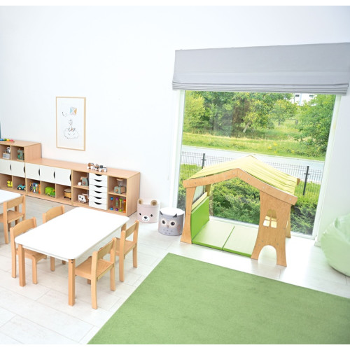 Cabane enfant interieur maternelle