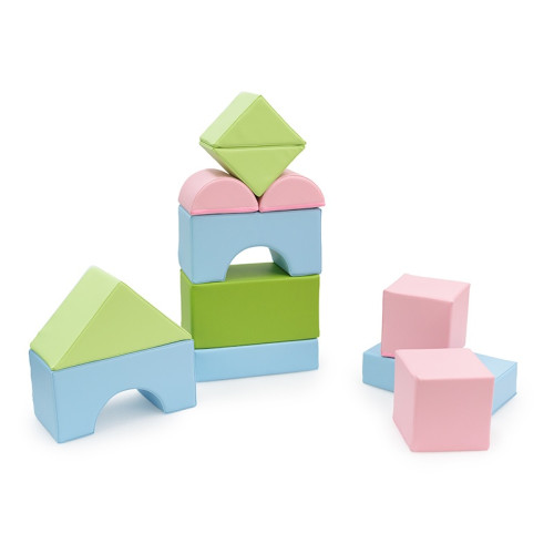 Jeu en mousse avec figures géométriques
