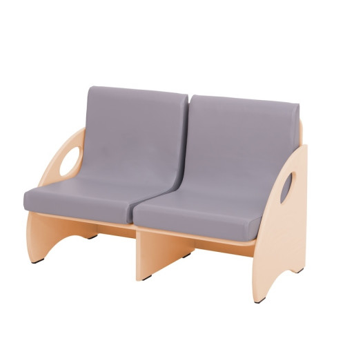 Ensemble assises espace détente enfant