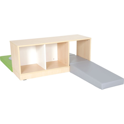 Meuble en bois, miroir et tapis de motricité