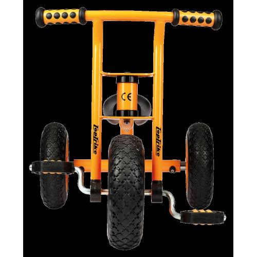 tricycle enfant jardin extérieur