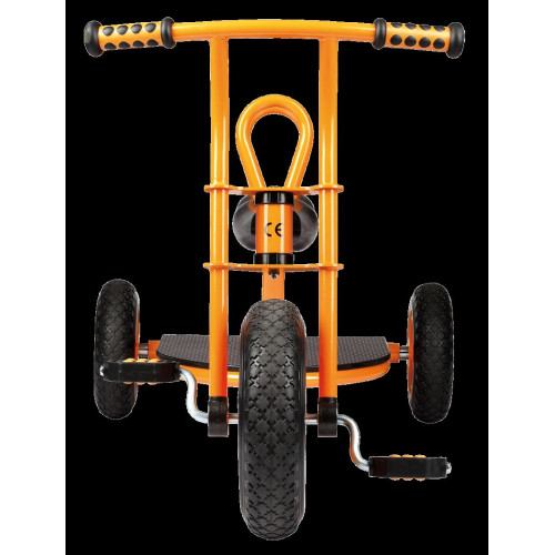 tricycle cour de récréation extérieur