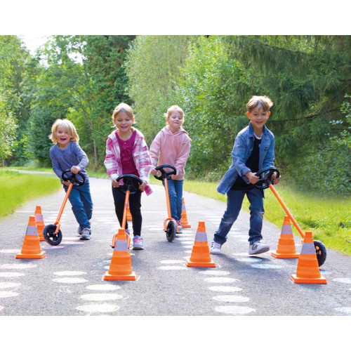 wheelis cour de récréation enfant