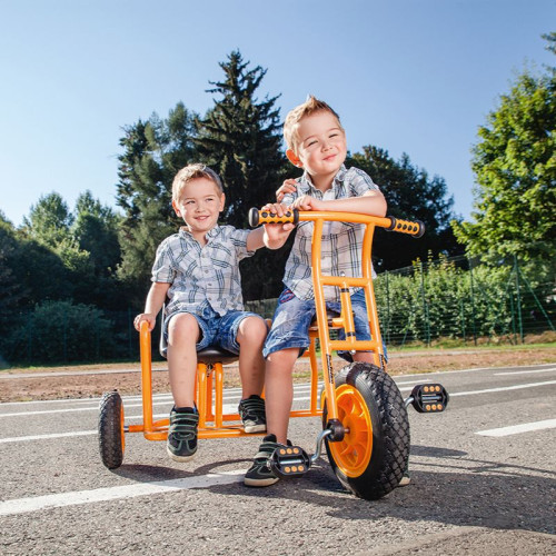 side-car cour maternelle