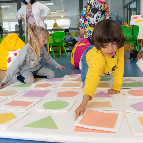 tapis forme géométrique enfant