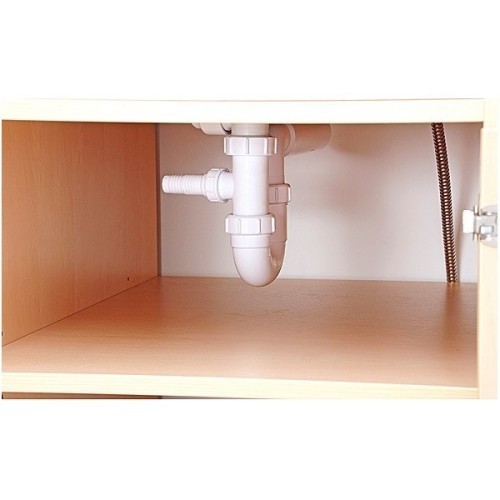 Tuyauterie du meuble avec lavabo espace change