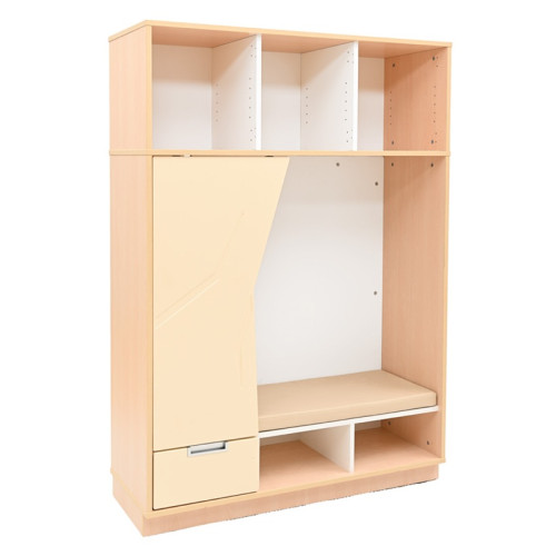 Meuble coin lecture cabane avec casiers et tapis en mousse