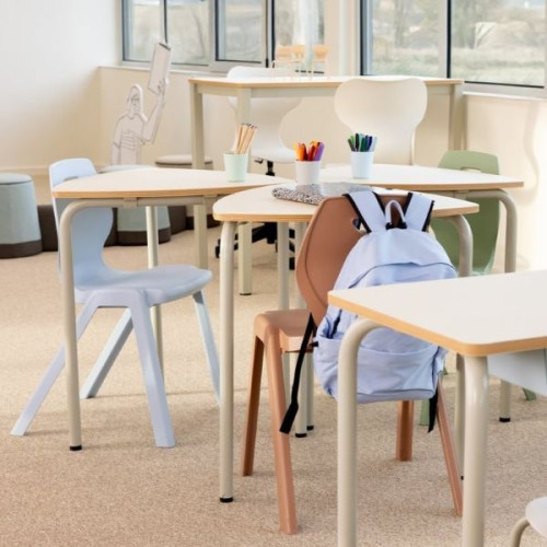 Chaise INA pour salle de classe primaire