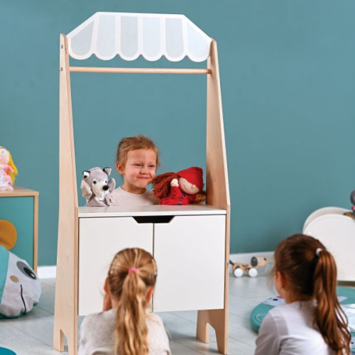 Jeu imitation théâtre avec marionnettes