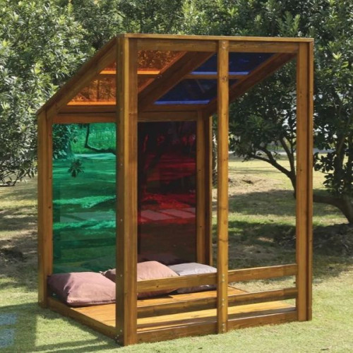 Cabane fabriquée en bois pour extérieur