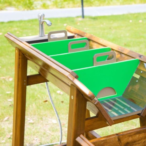 Jeu avec parcours d'eau pour extérieur