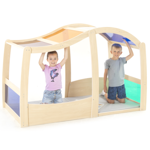 Mini cabane en bois intérieure enfant
