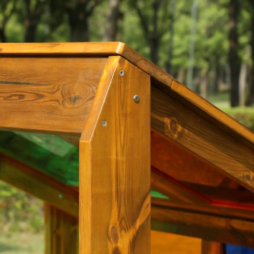 Finition petite cabane en bois