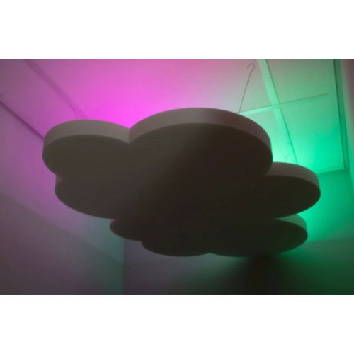 Nuage acoustique avec lumières sur plafond