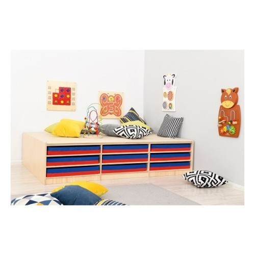 Estrade avec rangements matelas