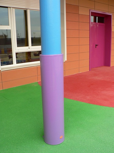 protection poteau mousse avec fermeture zip et velcro pour école