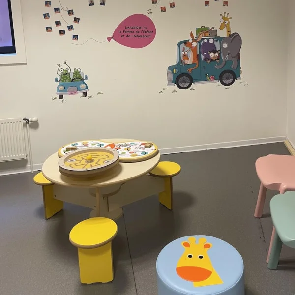 Table de jeux enfant bois