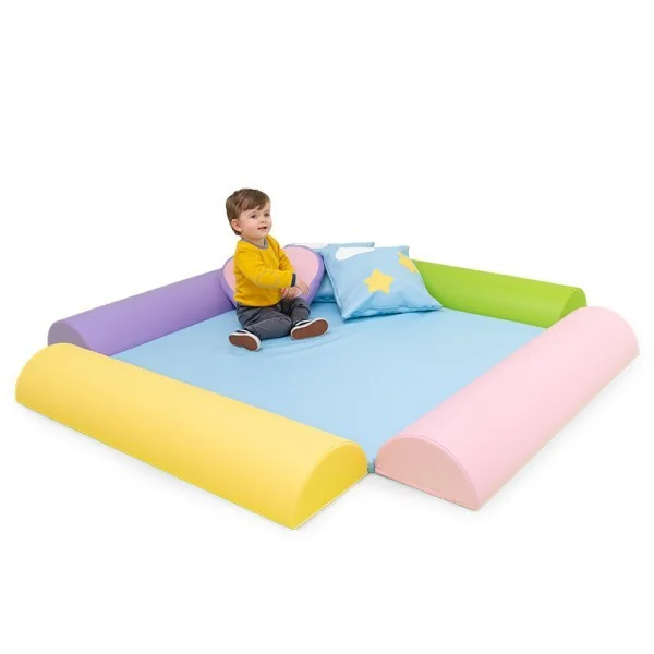 Tapis en mousse colore pour creche avec rebords